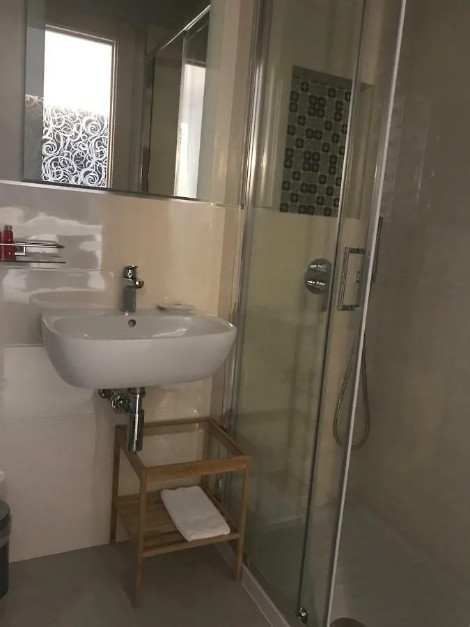 Alba Rooms La Spezia Pensjonat